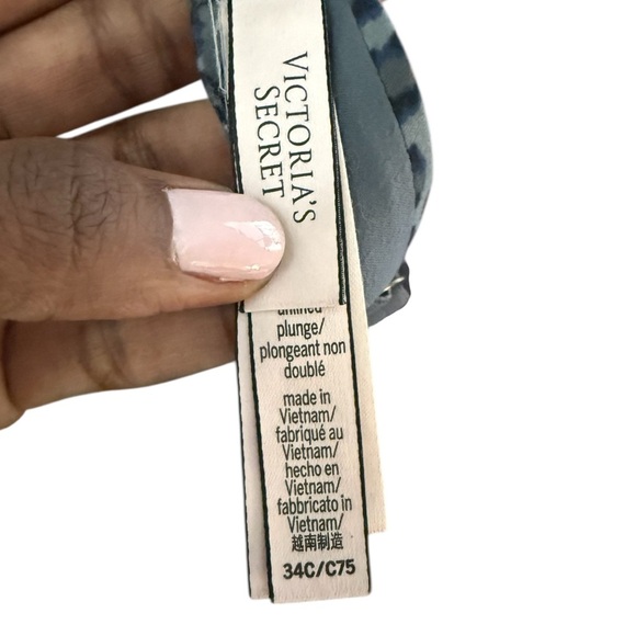 Victoria's Secret Gray Leopard Bralette Size 34C - Picture 4 of 4